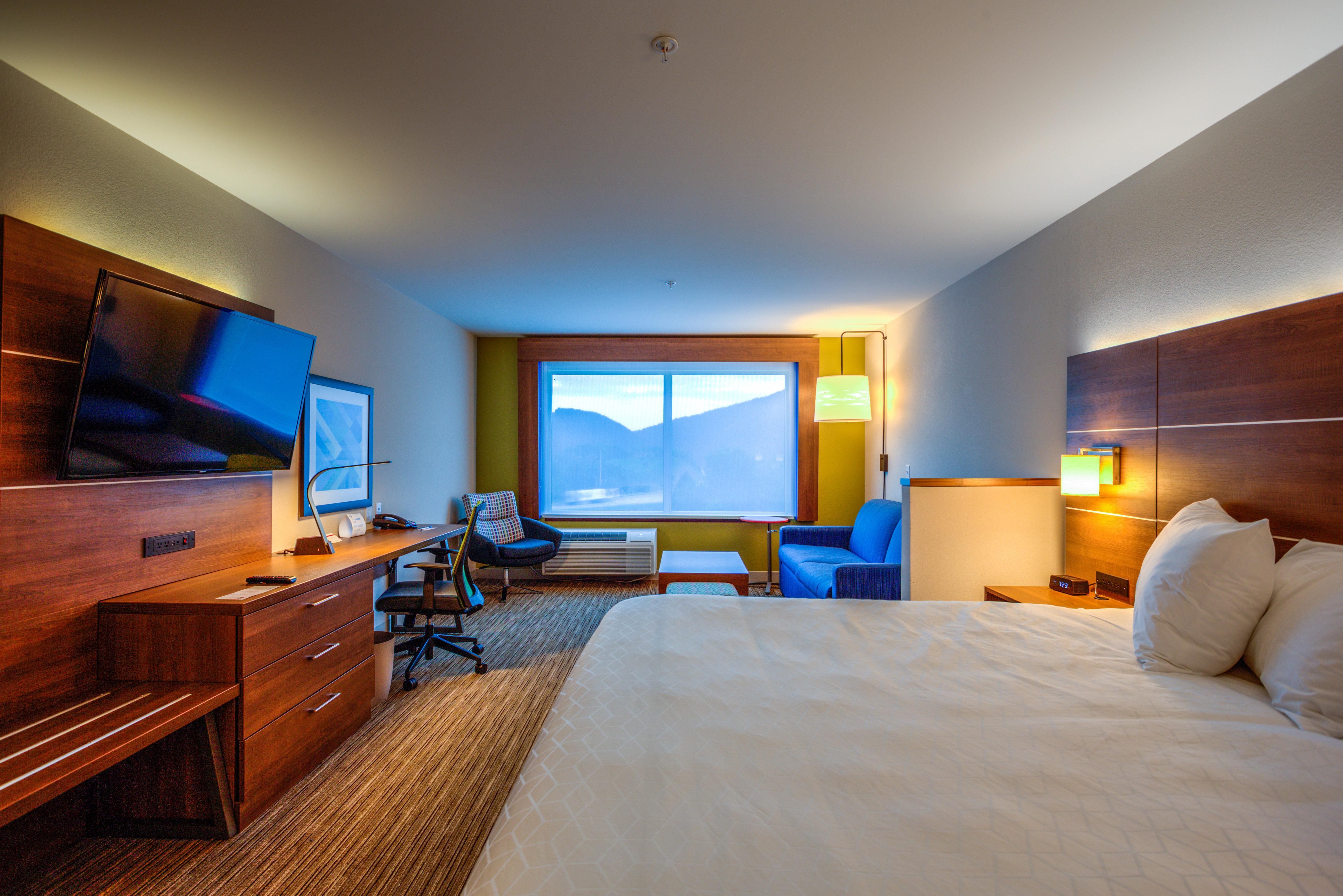 Holiday Inn Express & Suites Reedsville - State Coll Area, An Ihg Hotel Экстерьер фото