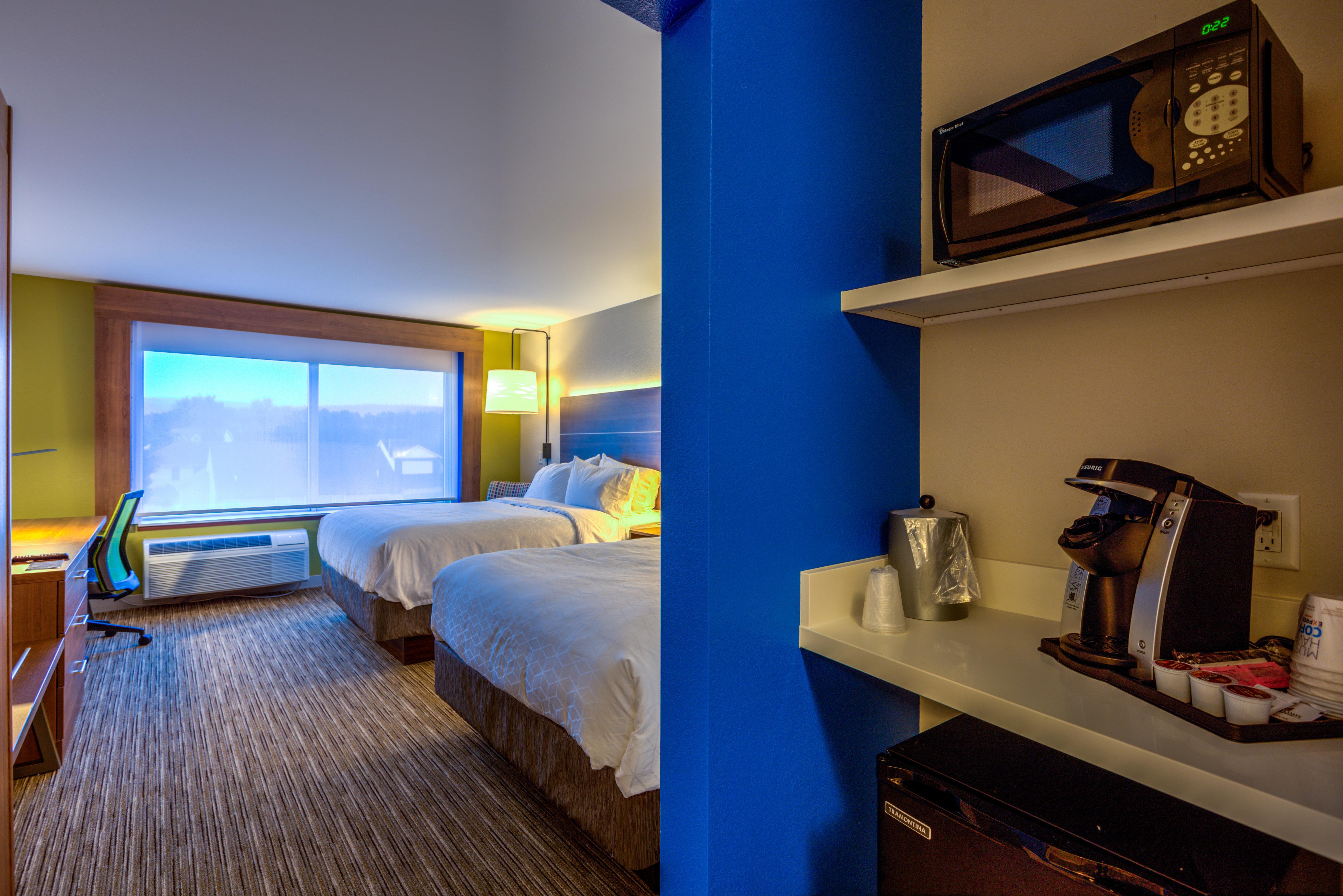Holiday Inn Express & Suites Reedsville - State Coll Area, An Ihg Hotel Экстерьер фото